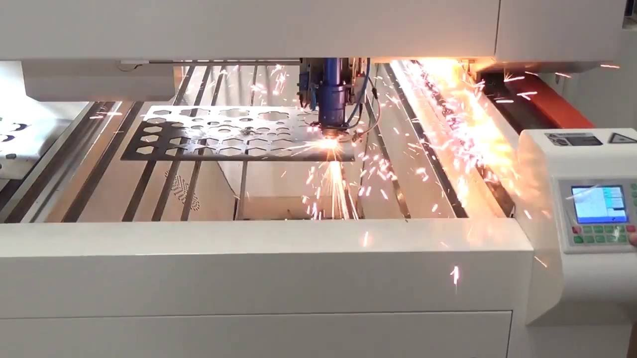 Gia công cắt kim loại bằng laser tiết kiệm thời gian và nhân lực