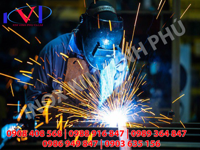 Kim Vĩnh Phú là đơn vị cung cấp dịch vụ gia công laser khổ lớn chất lượng với giá thành phải chăng