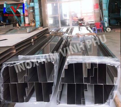 máng xối inox