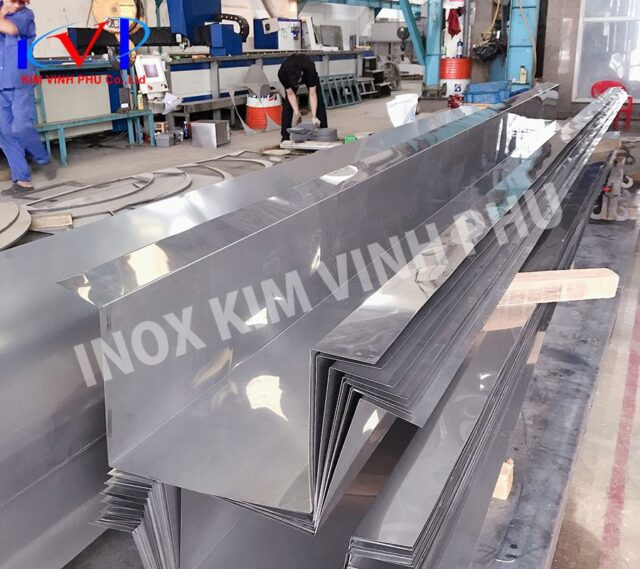 15+ Mẫu máng xối đẹp dùng cho hệ thống thoát nước mái nhà