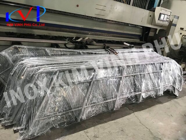 Gia công lan can inox công nghiệp số lượng lớn - Inox Kim Vĩnh Phú