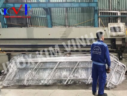 gia công lan can inox