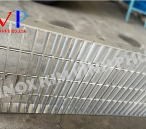 Nắp mương inox