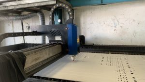 máy cắt inox tấm