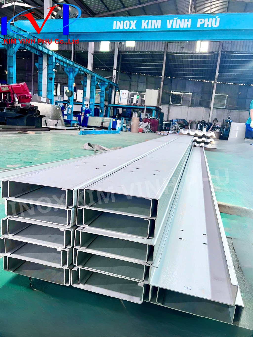 Gia công xà gồ inox 304